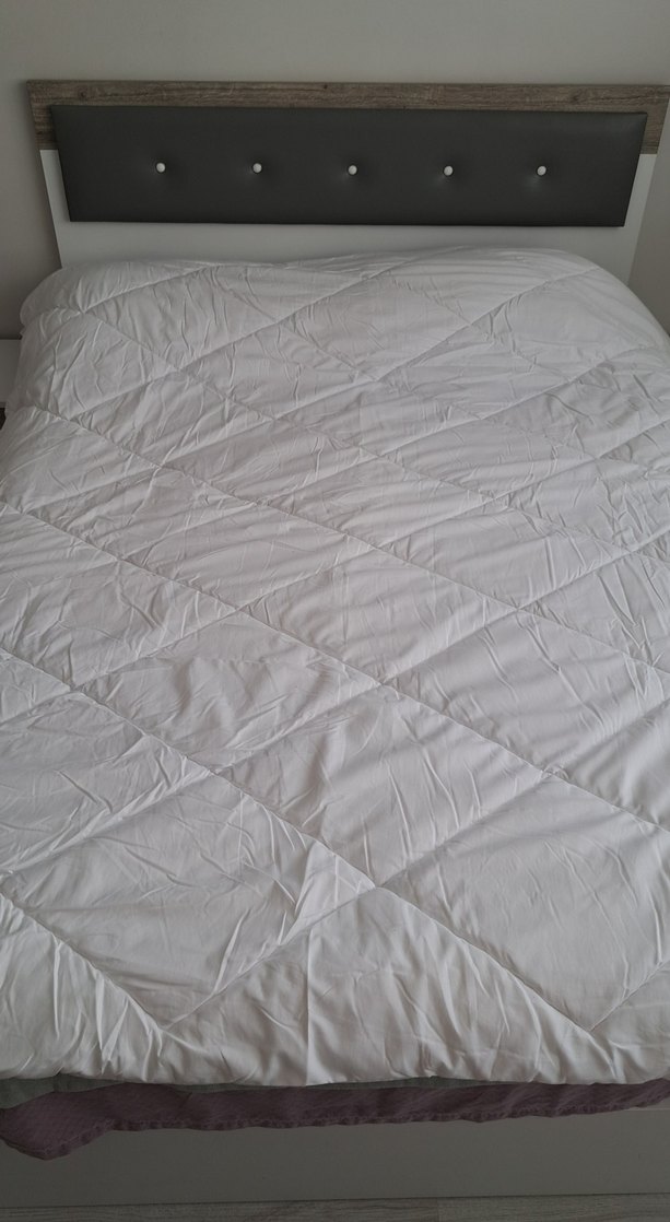 Beyaz Desensiz Yorgan - Görsel 2