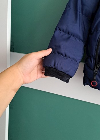 Koyu Mavi Erkek Çocuk Kürklü Kapüşonlu Mont - Görsel 3