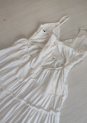 Askılı beyaz elbise - Görsel 2