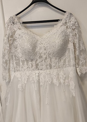 Fransız dantelli 46-48beden uyumlu A kesim gelinlik - Görsel 2