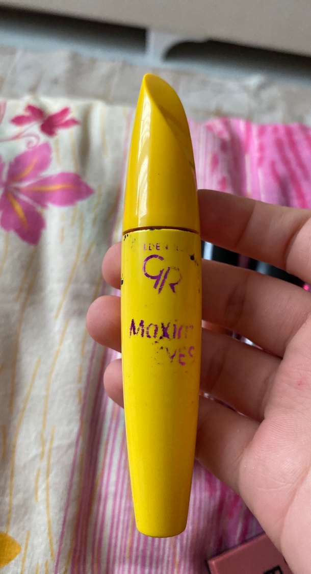 Sarı renkli maskara - Görsel 2