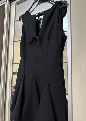 Siyah Midi Kolsuz Fiyonklu Elbise - Görsel 2