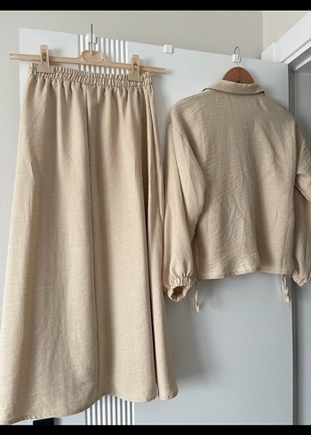 Bej Düğmeli Uzun Keten Etek ve Gömlek - Görsel 6