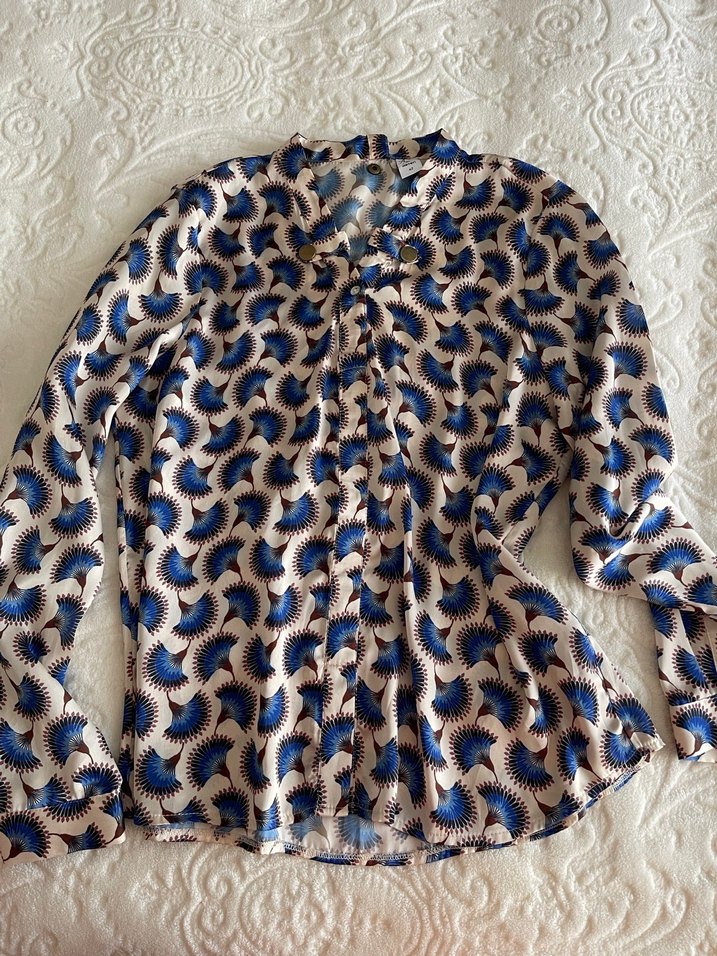 Mavi V Yaka Uzun Kollu Desenli Bluz - Görsel 3