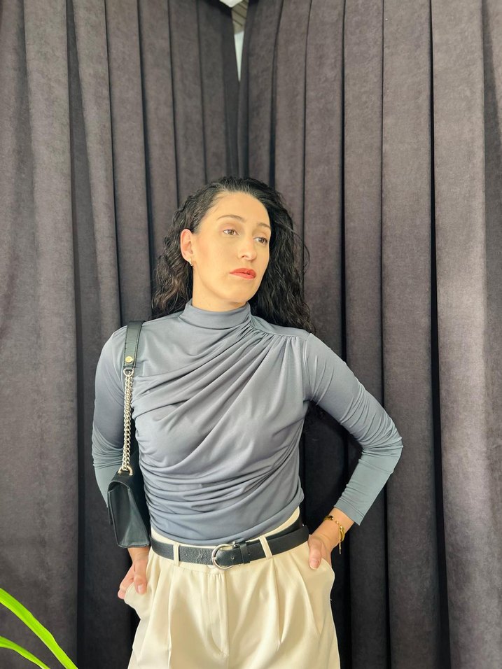 Büzgülü Bluz Body - Görsel 3