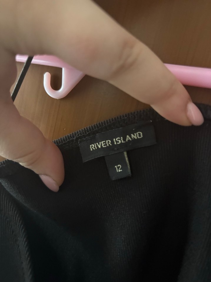 Siyah V Yaka İnce Askılı Büstiyer - Görsel 2