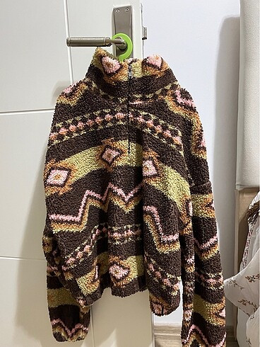 Pullandbear peluş üst