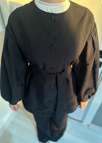 Düğmeli Siyah Midi Ceketi - Görsel 2