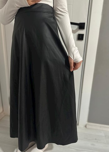Siyah Uzun Deri Etek - Görsel 3