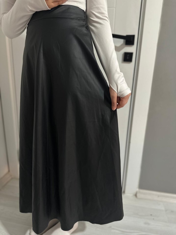 Siyah Uzun Deri Etek - Görsel 3