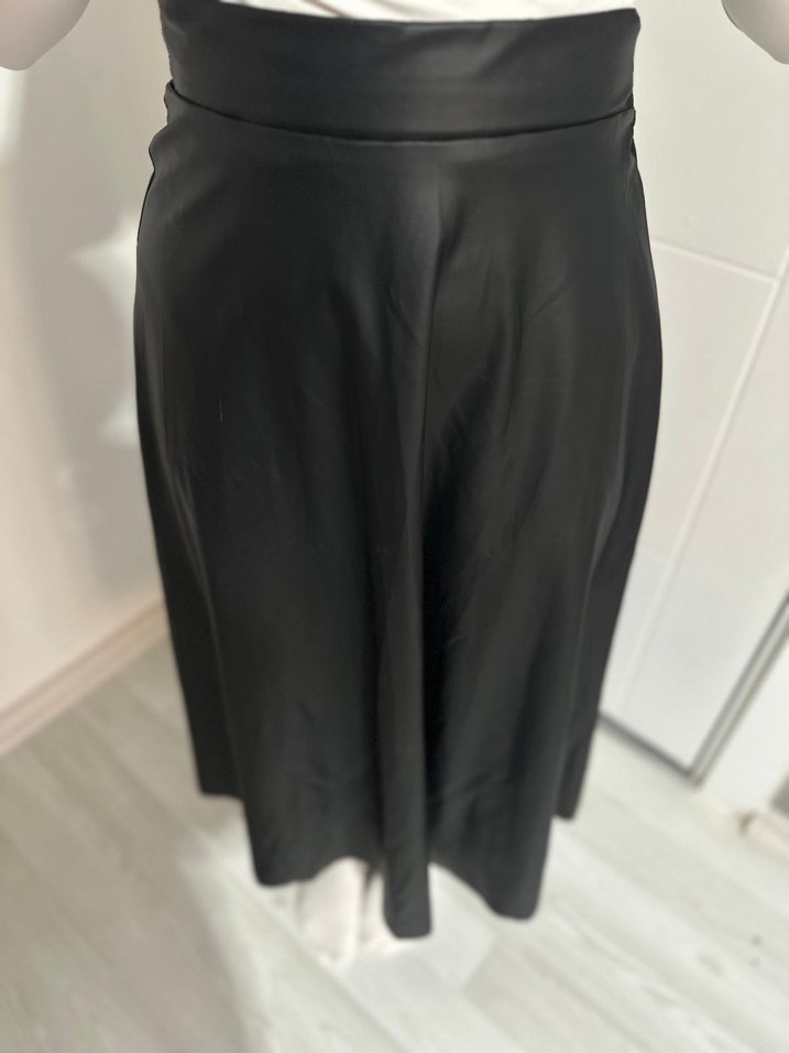 Siyah Uzun Deri Etek - Görsel 2