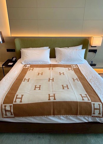 Hermes açık Kahverengi Yatak Örtüsü - Görsel 2