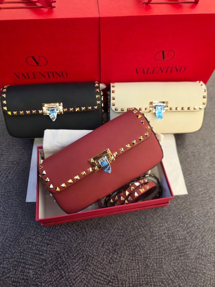 Beyaz Deri İşlemeli Kemerli Valentino Çanta - Görsel 5