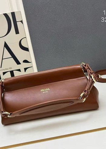 Kadın Deri Prada Çanta - Modern Klasik - Görsel 3