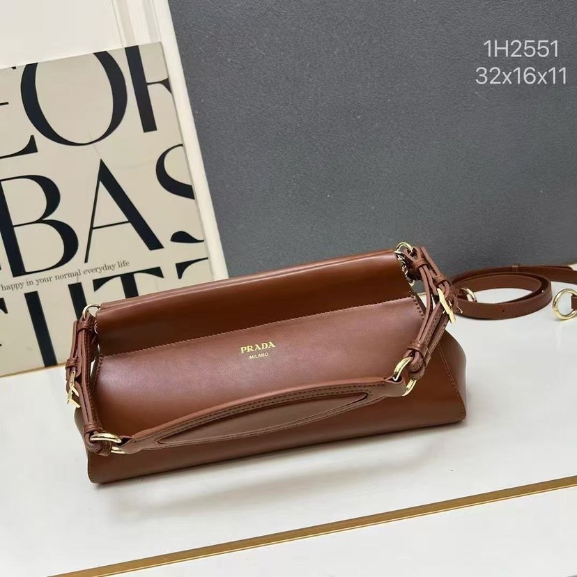 Kadın Deri Prada Çanta - Modern Klasik - Görsel 3