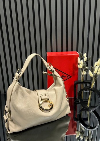 Klasik Kemer Tokalı Siyah Deri Kadın Çantası - Görsel 4