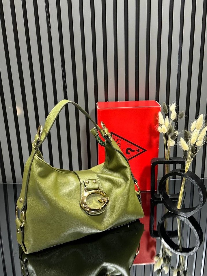 Klasik Kemer Tokalı Siyah Deri Kadın Çantası - Görsel 2