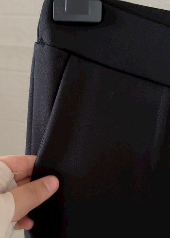 Siyah Wide leg pamuklu pantolon - Görsel 4