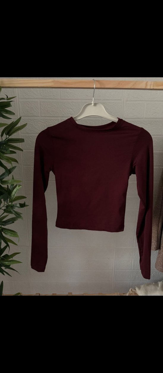 Parmak geçirmeli bordo bluz - Görsel 2