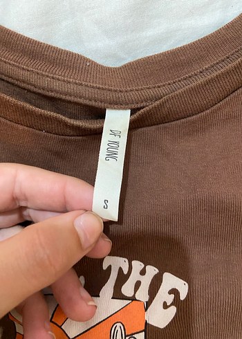 Kahverengi Baskılı Kısa Kollu Süet Tişört - Görsel 2