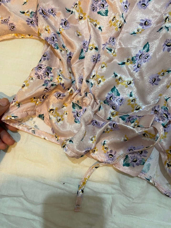 Pembe Desenli Düğmeli Saten Gömlek - Görsel 4