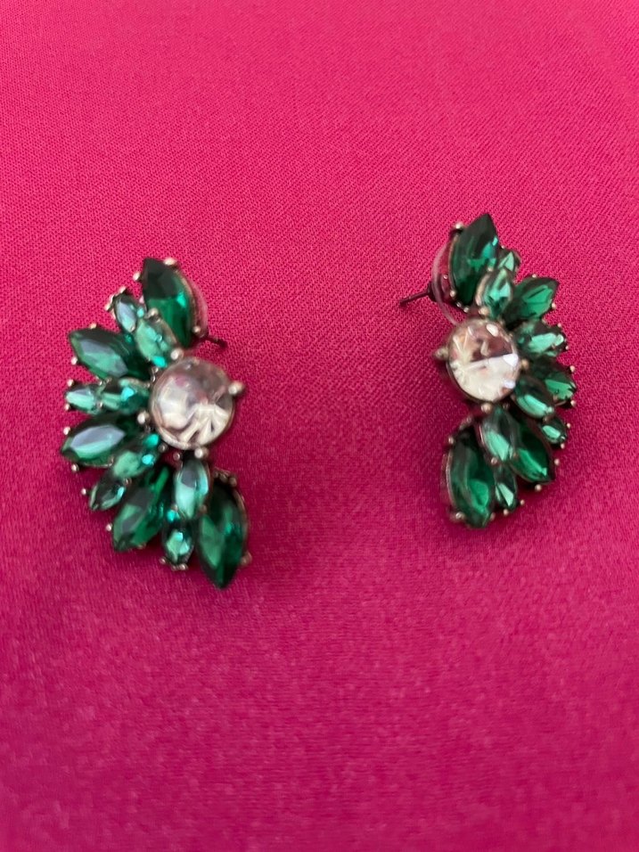 Pembe Puf Detaylı Kadın Küpe - Görsel 3