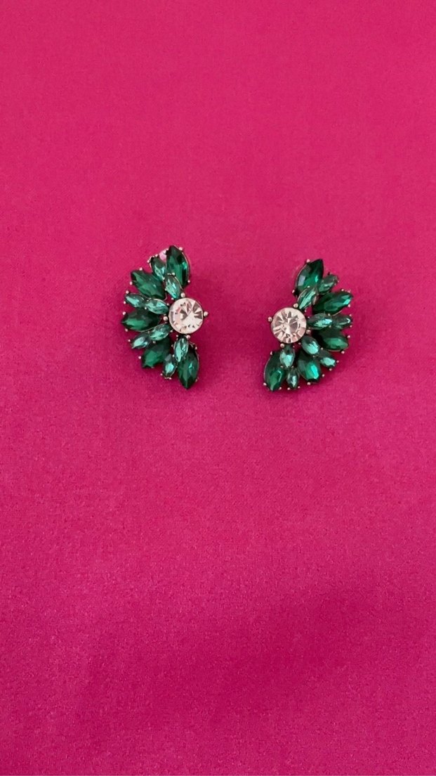 Pembe Puf Detaylı Kadın Küpe - Görsel 5