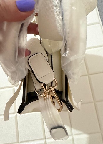 Beyaz Guess Kadın Omuz Çantası - Görsel 7