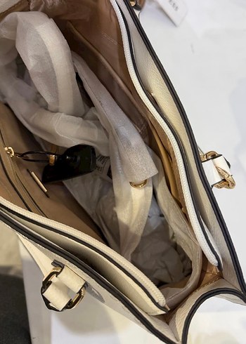 Guess Zincir Detaylı Beyaz Deri Kadın Çanta - Görsel 5