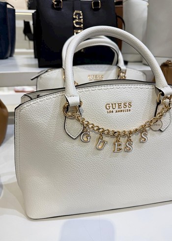 Guess Zincir Detaylı Beyaz Deri Kadın Çanta - Görsel 2