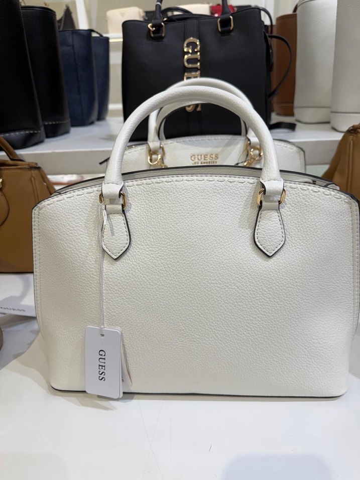 Guess Zincir Detaylı Beyaz Deri Kadın Çanta - Görsel 3