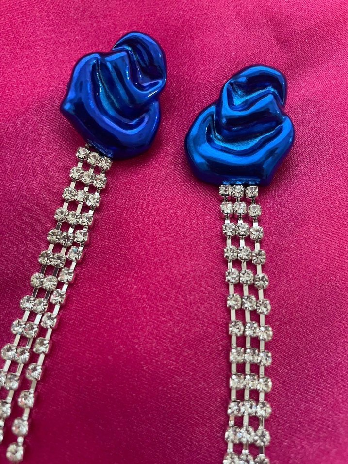 Parlak Mavi Zincir Detaylı Midi Küpe - Görsel 5