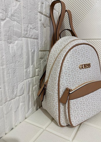 Guess Beyaz Kadın Sırt Çantası - Görsel 2