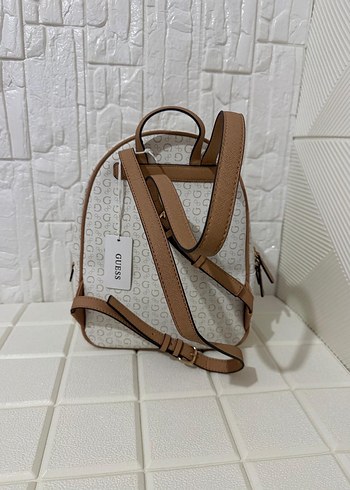Guess Beyaz Kadın Sırt Çantası - Görsel 6