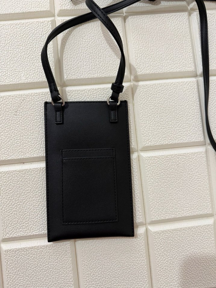 Kadın Siyah Deri Çapraz Çanta - Görsel 3