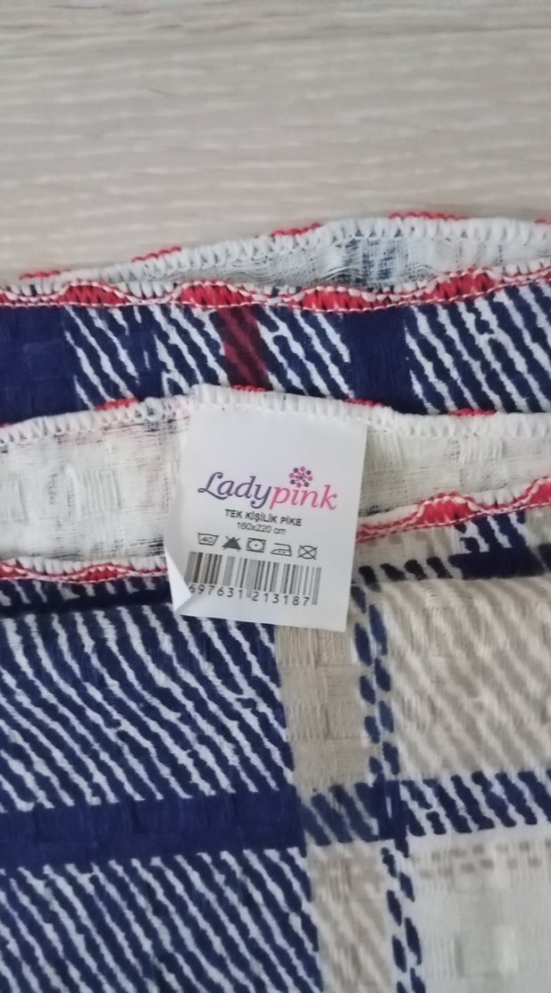 Bordo Ekoseli Pike Yatak Örtüsü - Görsel 3