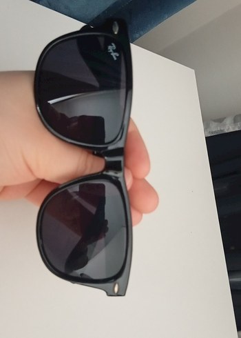 Siyah Minimalist Kadın Güneş Gözlüğü - Görsel 4