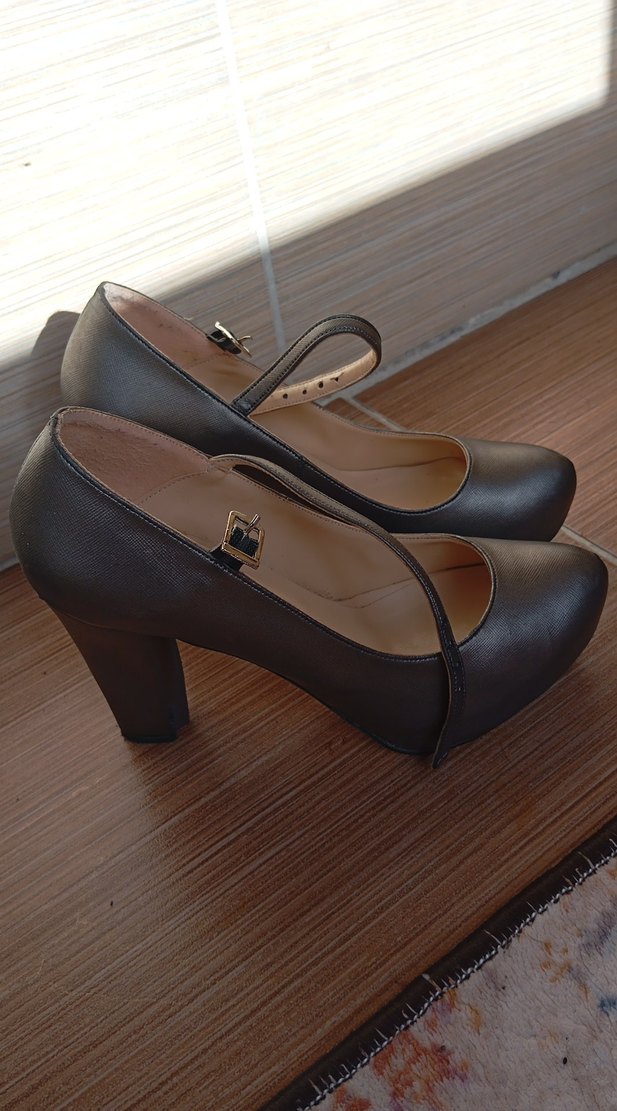 Kadın Gri Deri Tokalı Stiletto - Görsel 2