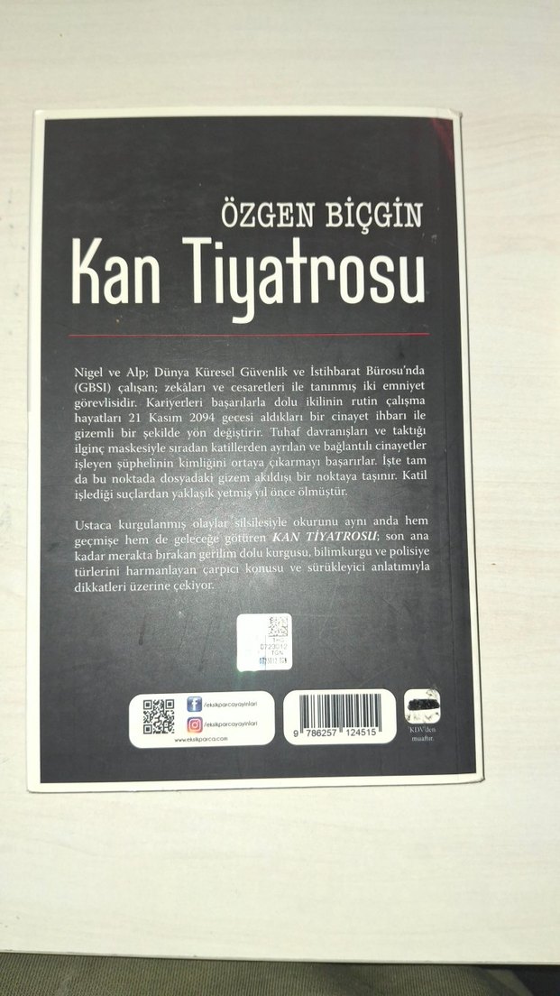 Kan Tiyatrosu - Özgen Biçgin - Görsel 2