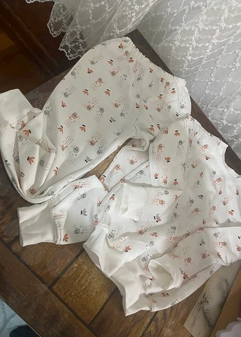 Beyaz Desenli kız / erkek  Pijama Takımı - Görsel 5