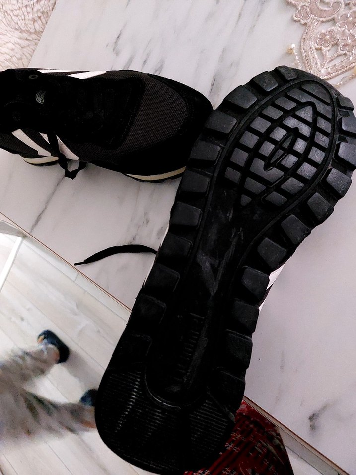 Siyah Bağcıklı Stiletto Topuklu Kadın Spor Ayakkabı - Görsel 4