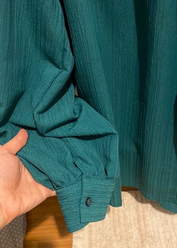 Zümrüt Yeşili Krinkıl Fabric Kuşaklı Bayan Gömlek - Görsel 2