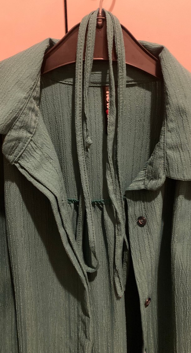 Zümrüt Yeşili Krinkıl Fabric Kuşaklı Bayan Gömlek - Görsel 3