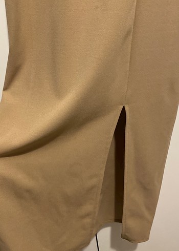 Toprak Rengi Minimalist Ofis Elbisesi - Görsel 2