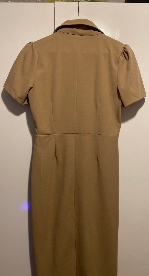 Toprak Rengi Minimalist Ofis Elbisesi - Görsel 4