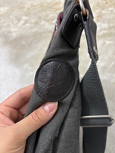  Beden Converse postacı çantası