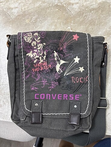 Converse postacı çantası