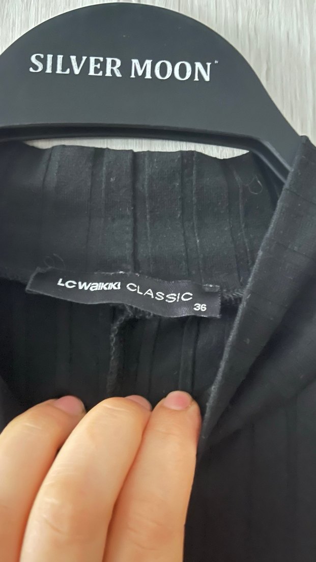 Kadın Siyah Piliseli Uzun Elbise - Görsel 2