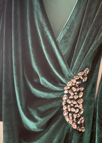 Uzun Kollu Yeşil Drapeli Kadın Abiye Elbise - Görsel 4