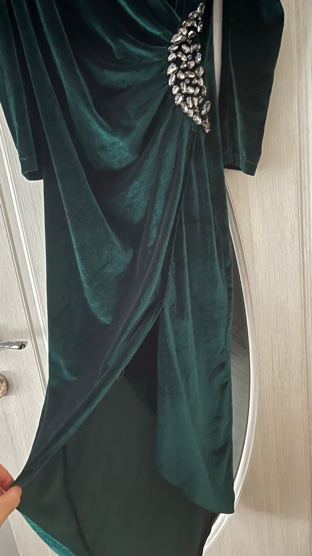 Uzun Kollu Yeşil Drapeli Kadın Abiye Elbise - Görsel 2